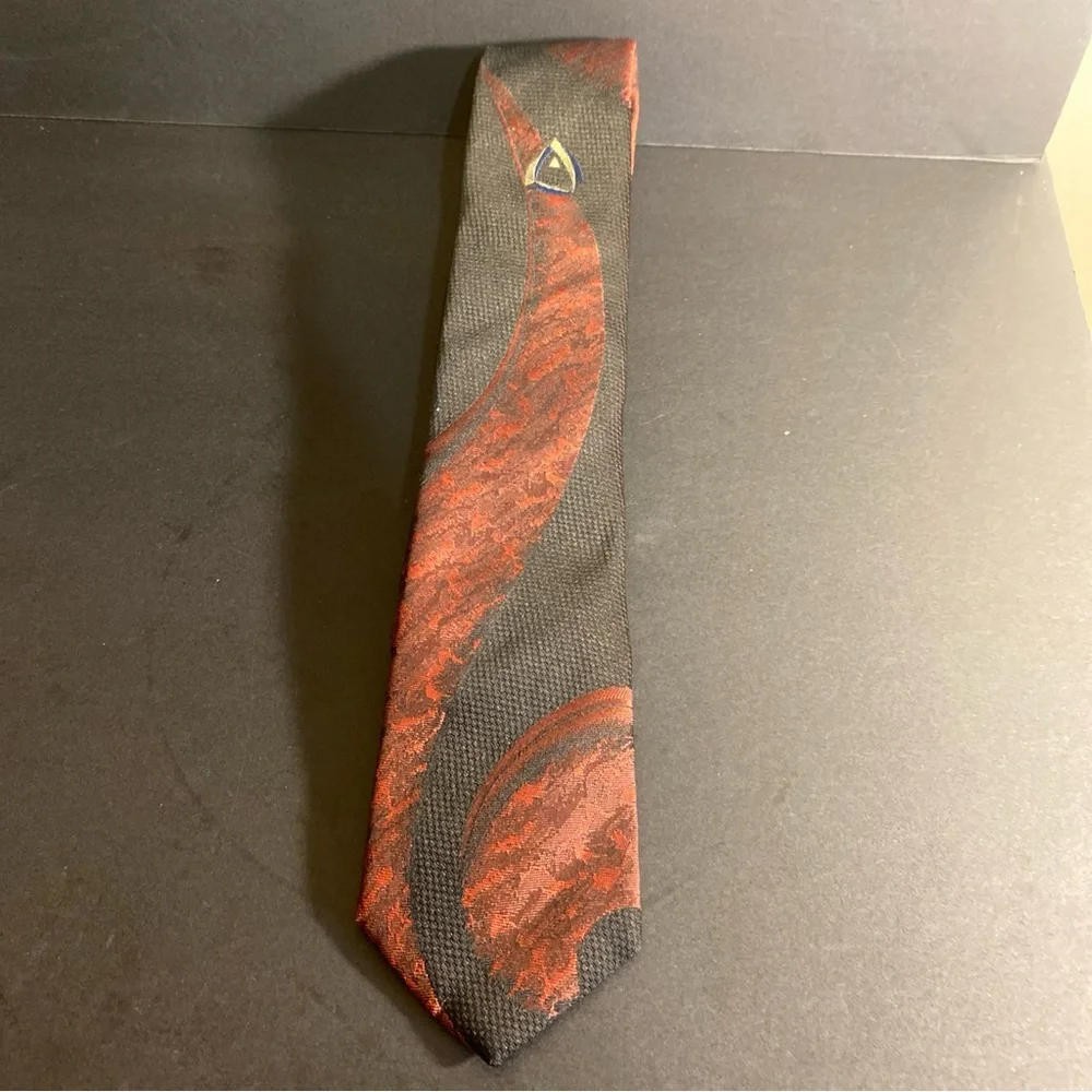 Bonjour Vintage‎ Rustic Bold Abstract 50% Poly Jacquard Feel Neck Tie
